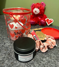 Load image into Gallery viewer, V-day Gift Container with Body Scrub
